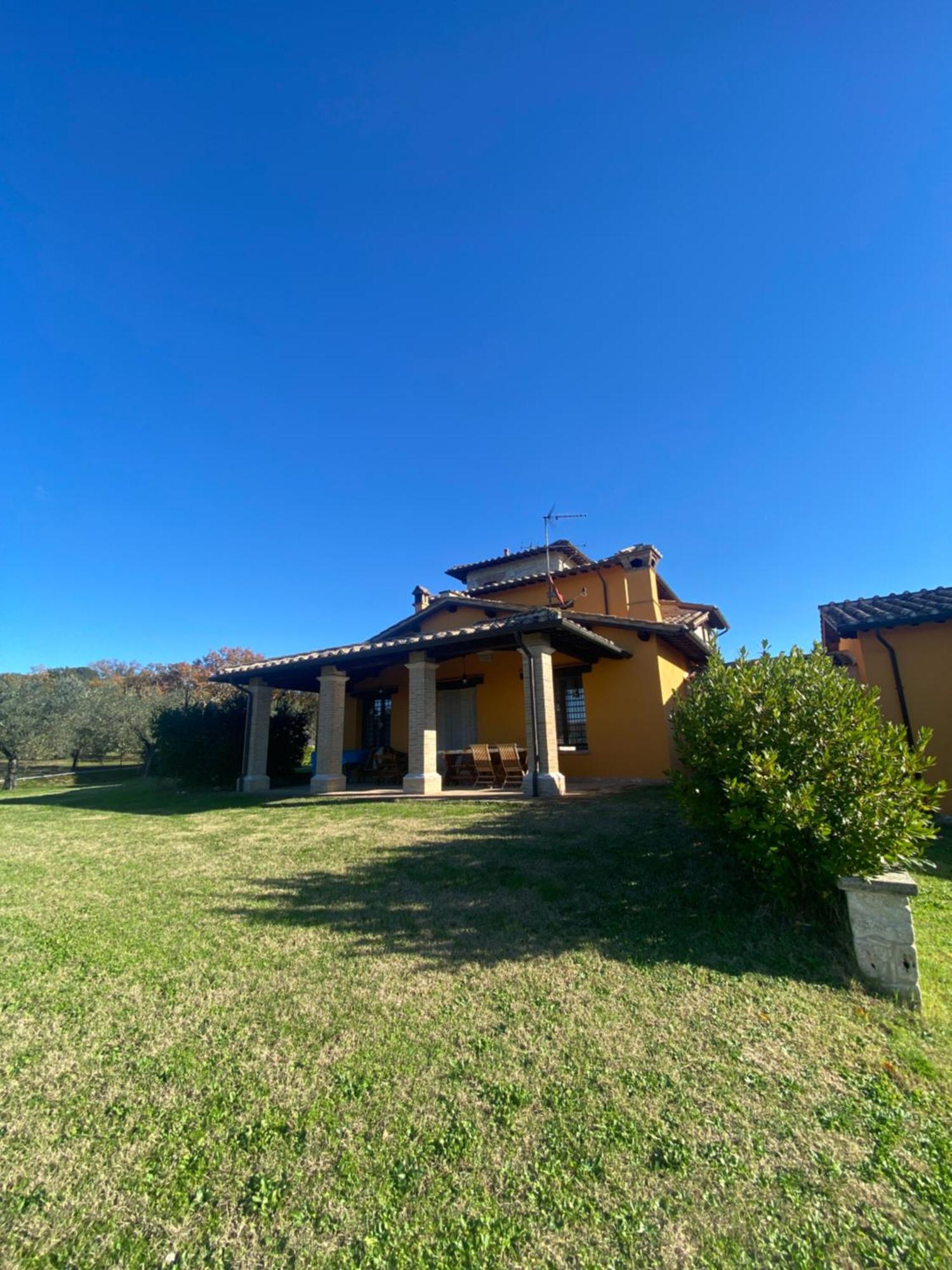 Вилла La Casa Di Betta Monte Campano Экстерьер фото