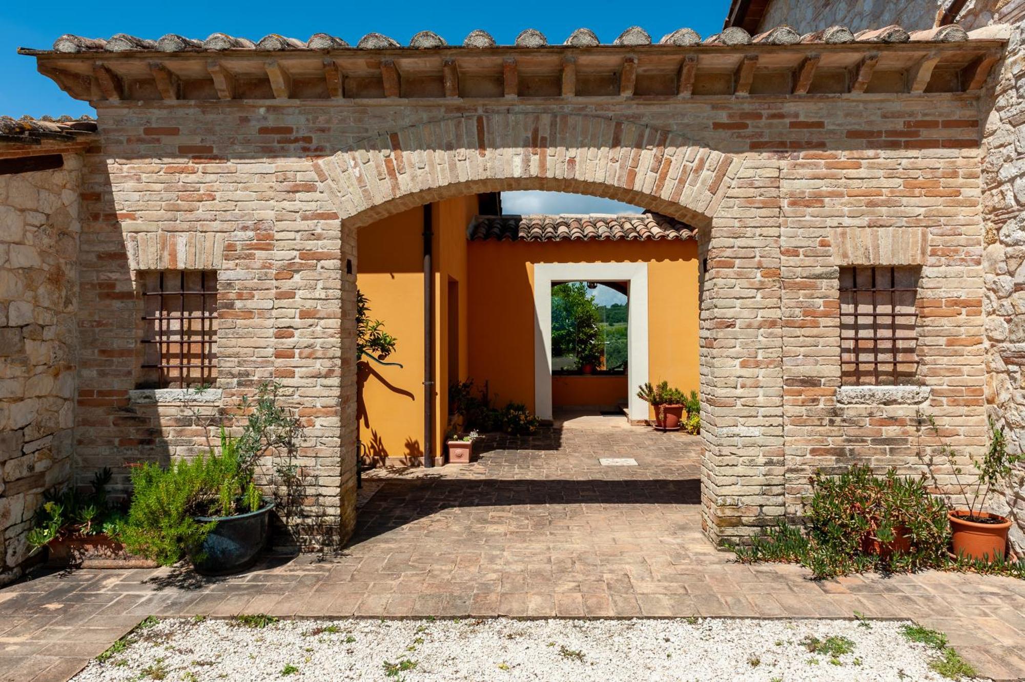 Вилла La Casa Di Betta Monte Campano Экстерьер фото
