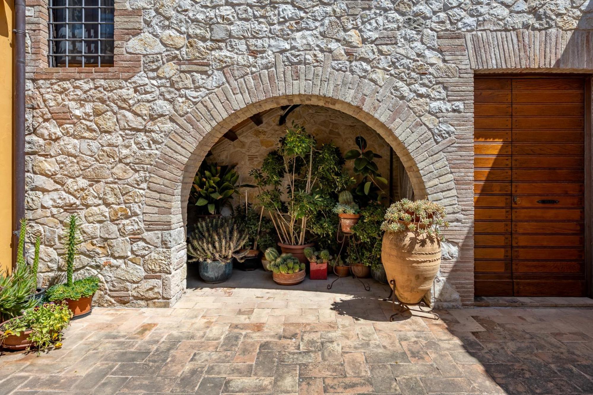 Вилла La Casa Di Betta Monte Campano Экстерьер фото